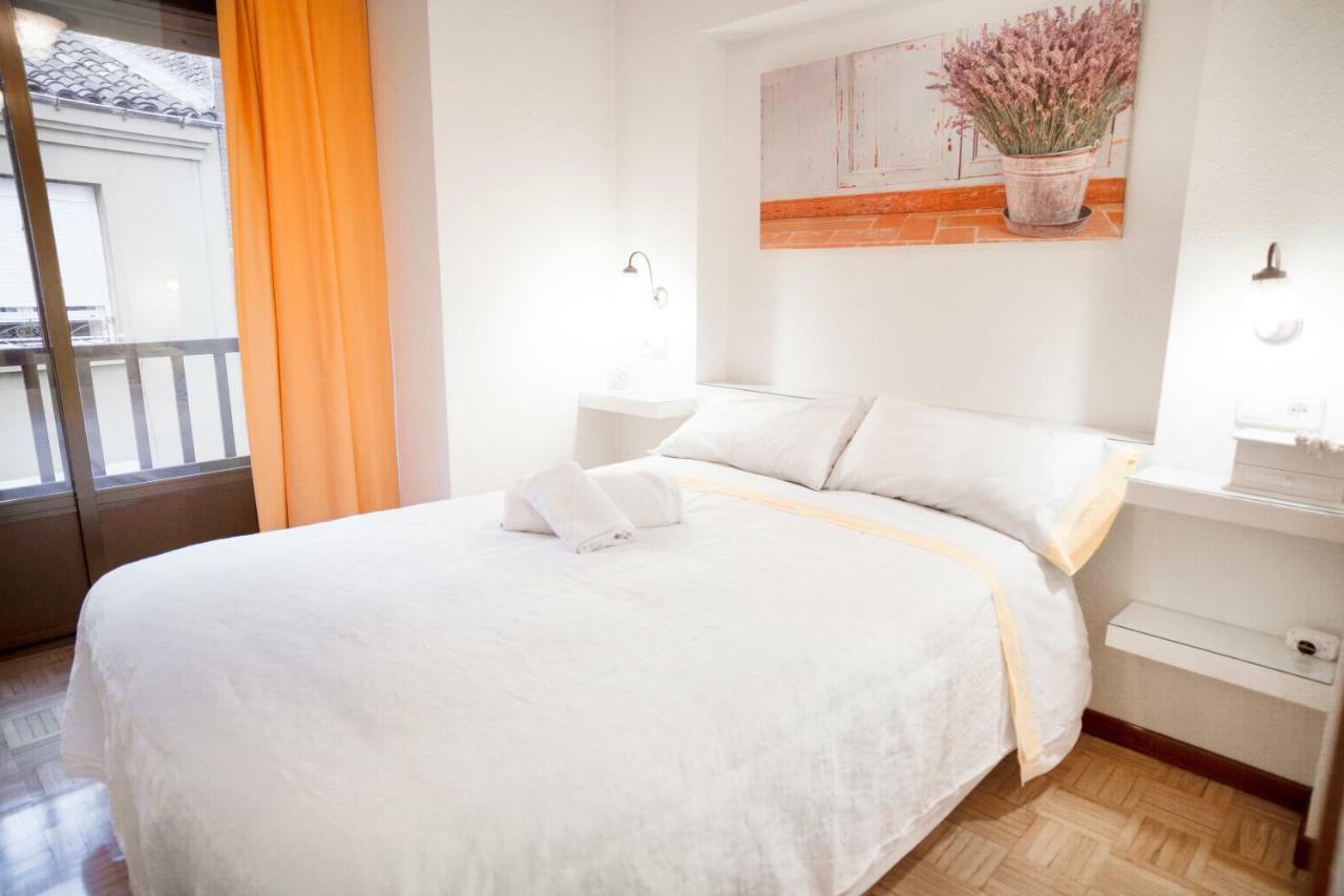 Housingleon - Muralla Buitenkant foto